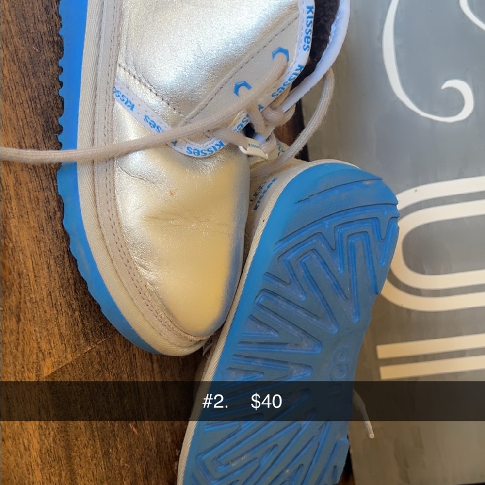 Kissy Kissy Kids Sneakers in Silver and Blue